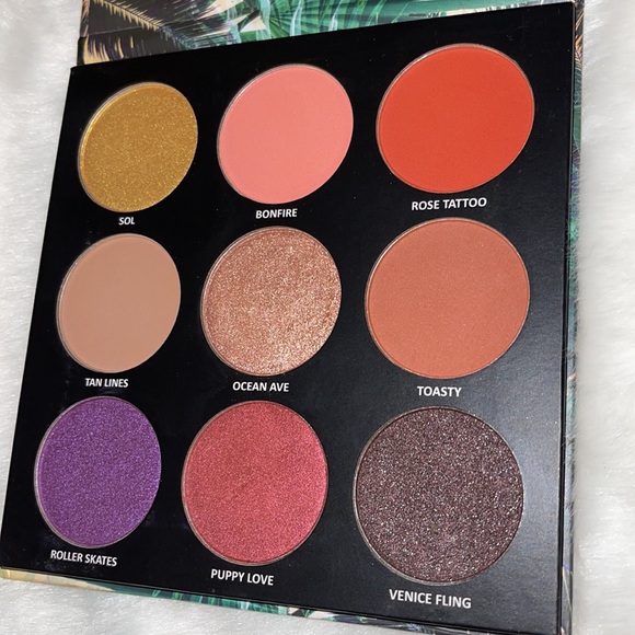 Estate Venice Fling Eyeshadow Palette - Picture 3 of 5